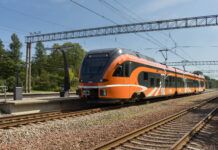 Alates laupäevast saab reisirongiga taas Piusale elron