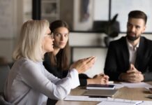 Koolitajate sõnul on suurel osal töötajatest aegunud oskused Koolitused - Koolitja koolitab