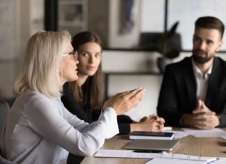 Koolitajate sõnul on suurel osal töötajatest aegunud oskused Koolitused - Koolitja koolitab